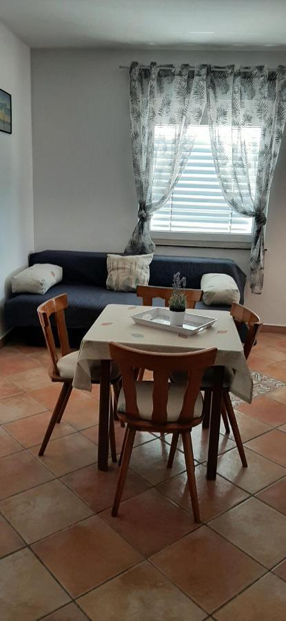 Villa Dobra Family Apartments Vir Εξωτερικό φωτογραφία