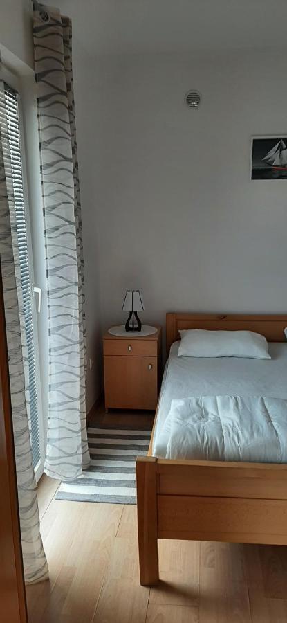 Villa Dobra Family Apartments Vir Εξωτερικό φωτογραφία