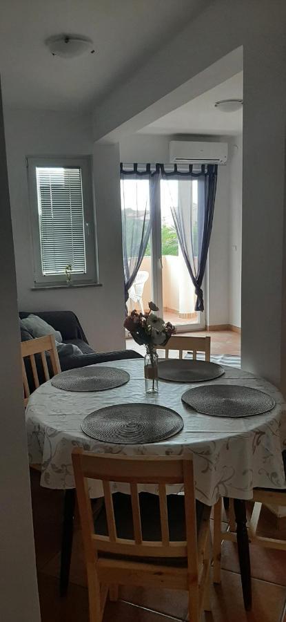 Villa Dobra Family Apartments Vir Εξωτερικό φωτογραφία